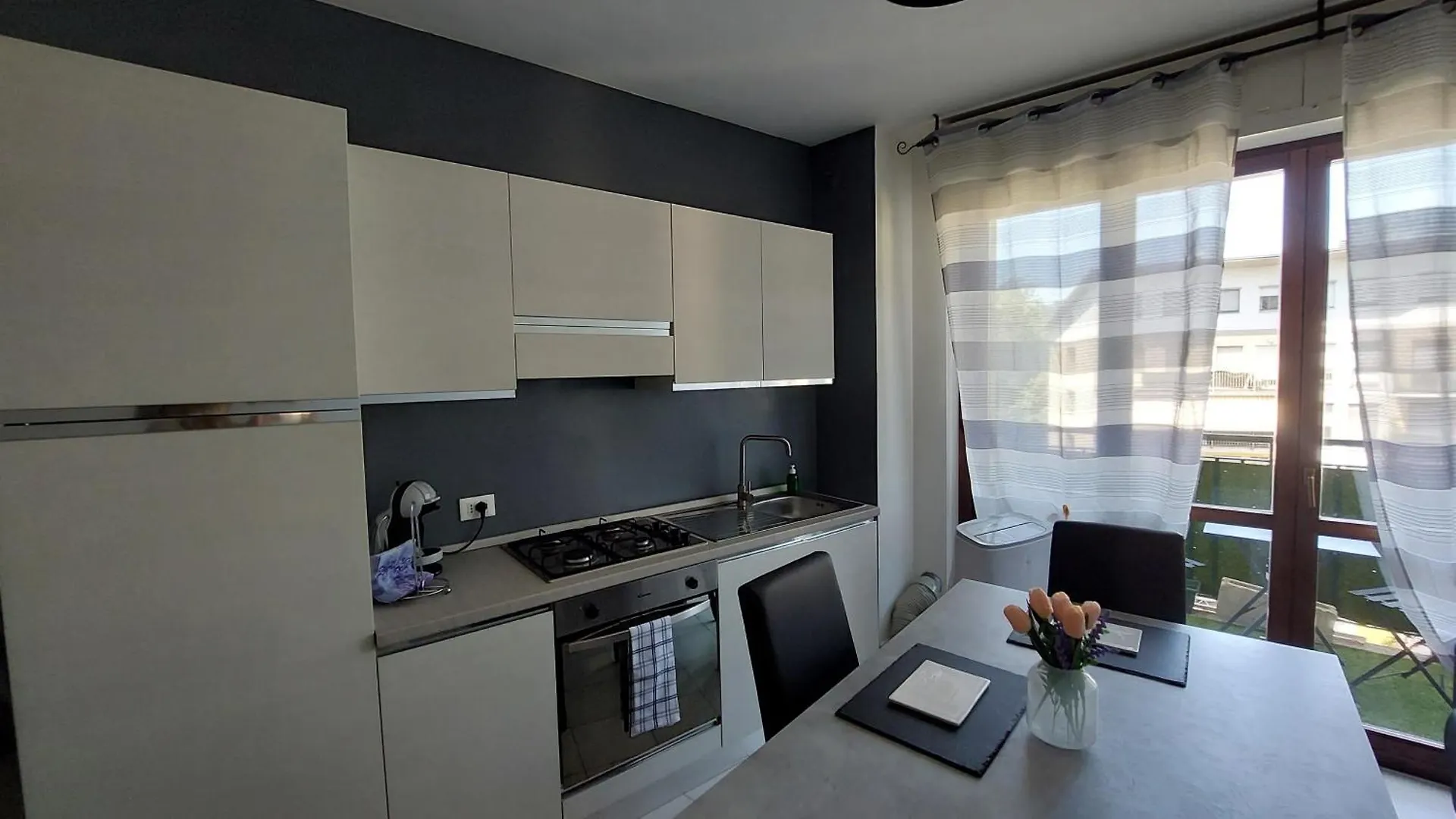 Maggiore Getaway 5 Min Drive From Lake Maggiore Luino Affittacamere