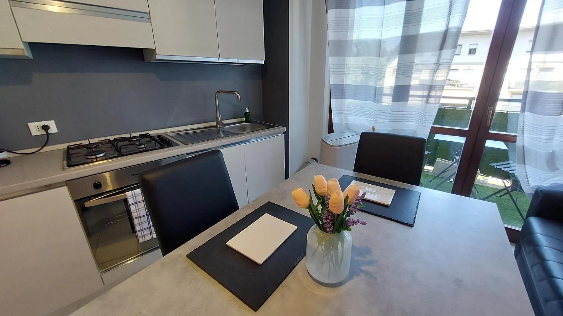 Maggiore Getaway 5 Min Drive From Lake Maggiore location